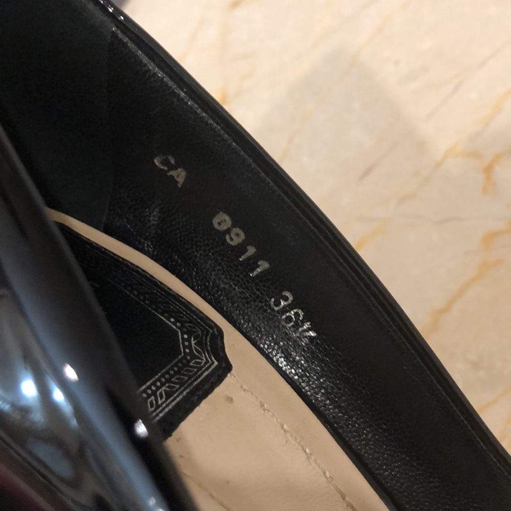 Authentic Christian Dior peep toe heels - Picture 3 of 5